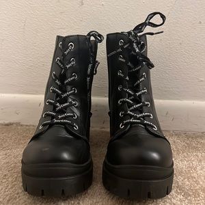 Boots juicy couture.